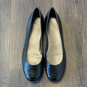 Talbots Black Textured Flats